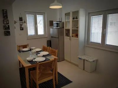 Kuhinja ili čajna kuhinja u objektu Apartmani EMMA