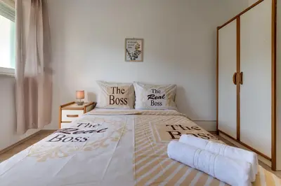 Krevet ili kreveti u jedinici u objektu Cozy Apartment Stana in Grebastica