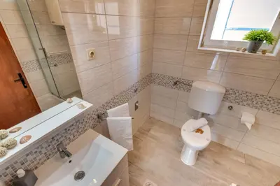 Kupaonica u objektu Cozy Apartment Stana in Grebastica