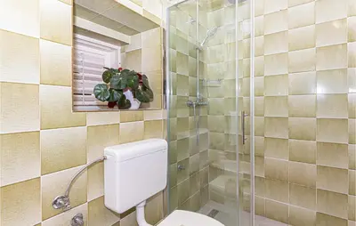 Kupaonica u objektu Three-Bedroom Apartment In Sibenik