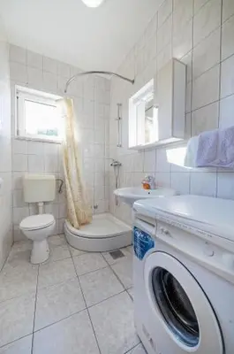 Kupaonica u objektu Apartments with parking space Vodice - 17325