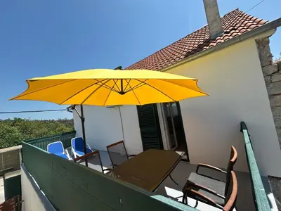 Popločani dio dvorišta ili vanjski dio objekta Holiday Home Nikola