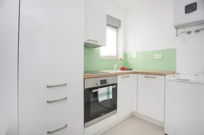 Kuhinja ili čajna kuhinja u objektu green pine