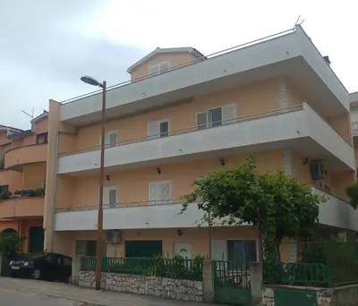 Zgrada u kojoj se nalazi apartman