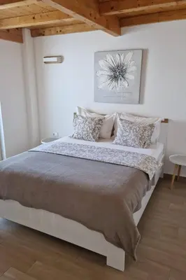 Krevet ili kreveti u jedinici u objektu Apartments by the sea Grebastica, Sibenik - 4254