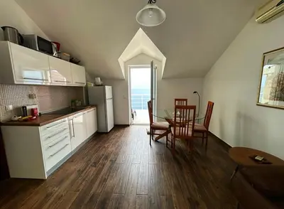Kuhinja ili čajna kuhinja u objektu Apartmani Đurđica