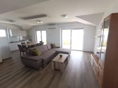 Kuhinja ili čajna kuhinja u objektu Apartmani Nejašmić