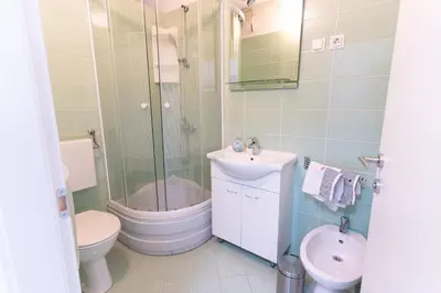 Kupaonica u objektu Apartman Danijela