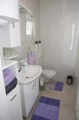 Kupaonica u objektu Family-friendly holiday home with private pool near Vodice