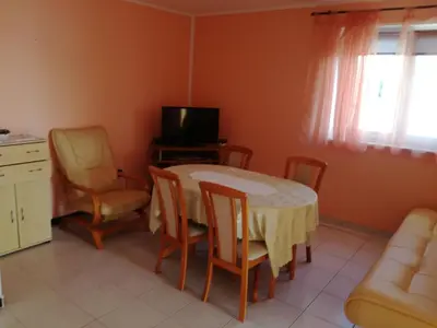 TV i/ili zabavni centar u objektu Apartments by the sea Razanj, Rogoznica - 17559