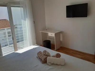 TV i/ili zabavni centar u objektu Apartmani Frano