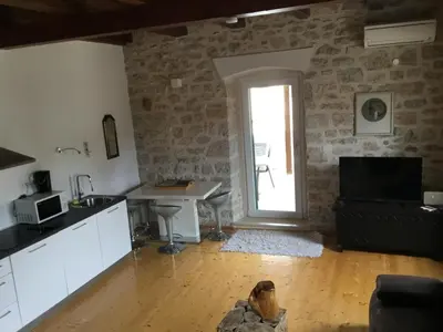Kuhinja ili čajna kuhinja u objektu Stein Haus