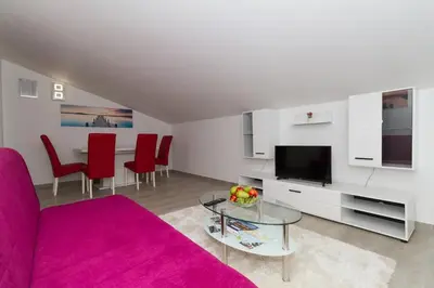 TV i/ili zabavni centar u objektu Apartment Vodice 16249c