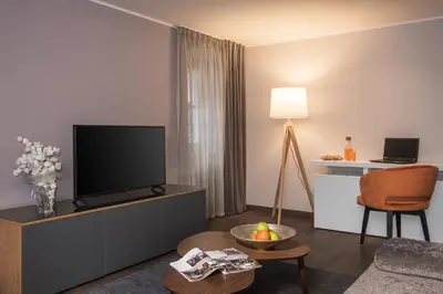 TV i/ili zabavni centar u objektu Boutique Rooms Mirabilis