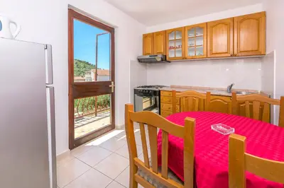Kuhinja ili čajna kuhinja u objektu Apartments IvaT