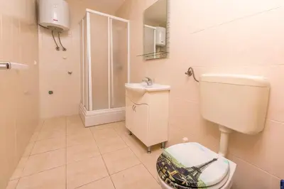 Kupaonica u objektu Apartments IvaT