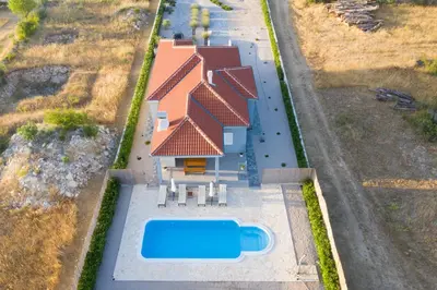 Bazen u objektu Modern Guest House Rak with beautiful pool ili u blizini