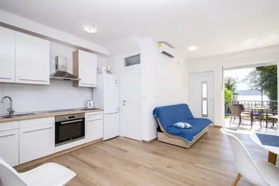 Kuhinja ili čajna kuhinja u objektu Holiday Home Ivana