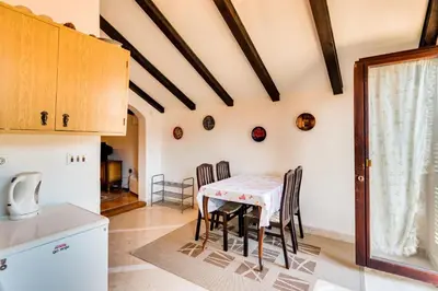 Kuhinja ili čajna kuhinja u objektu Apartments Land