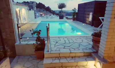 Bazen u objektu Bluesun Sibenik Apartments ili u blizini