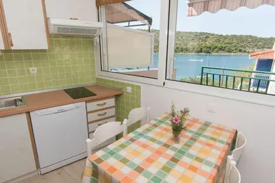 Kuhinja ili čajna kuhinja u objektu Apartments Vjera