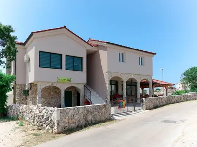 Zgrada u kojoj se nalazi apartman