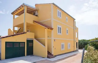 Zgrada u kojoj se nalazi apartman