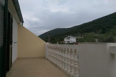 Pogled na planine ili pogled na planine iz apartmana