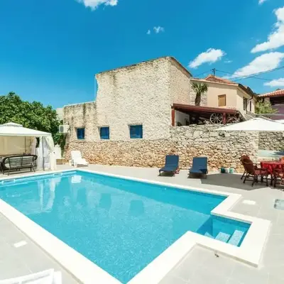 Charming Villa in Jezera with Private Pool