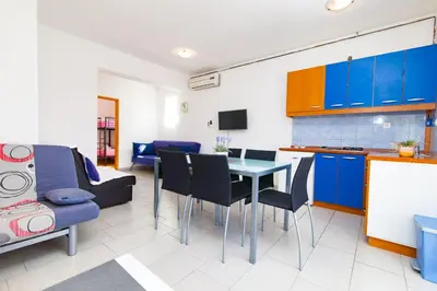 Kuhinja ili čajna kuhinja u objektu Apartmani Villa Mimi