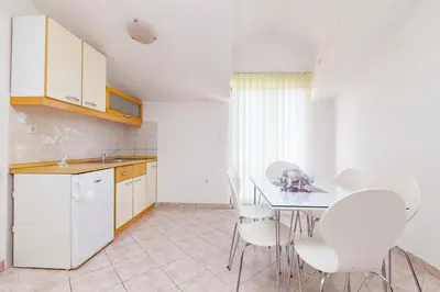 Kuhinja ili čajna kuhinja u objektu Apartmani Villa Mimi