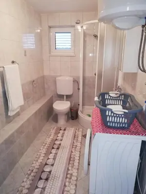 Kupaonica u objektu Apartmani Slavka