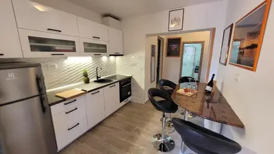 Kuhinja ili čajna kuhinja u objektu Holiday Home - Marija