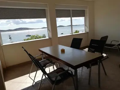 Pogled na rijeku u blizini apartmana