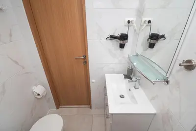 Kupaonica u objektu Apartments Jak
