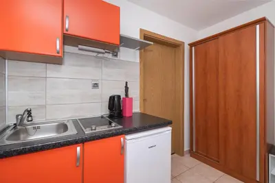 Kuhinja ili čajna kuhinja u objektu Apartments Jak