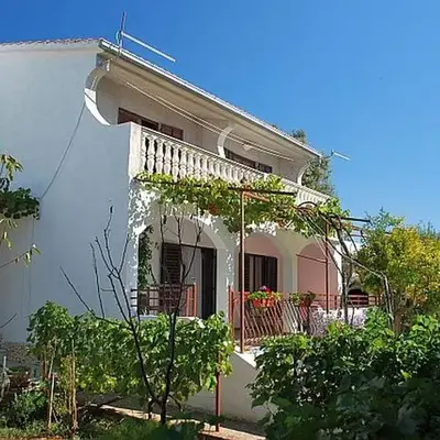 Apartments with parking space Rogoznica - 17907