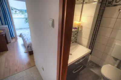 Kupaonica u objektu Gina Bed & Breakfast