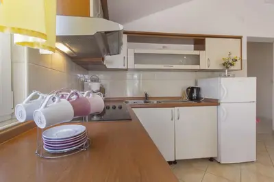 Kuhinja ili čajna kuhinja u objektu Apartments Vinko