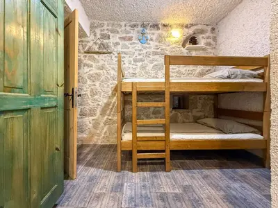 Krevet ili kreveti u jedinici u objektu Comfortable apartment in Betina 55 m² with terrace
