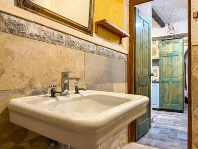Kupaonica u objektu Comfortable apartment in Betina 55 m² with terrace