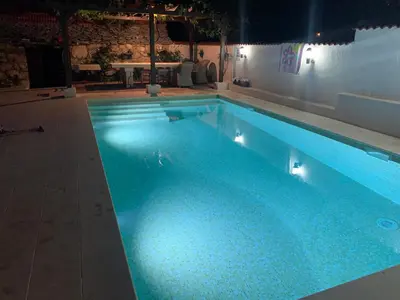 Bazen u objektu Holiday Home chichichi ili u blizini
