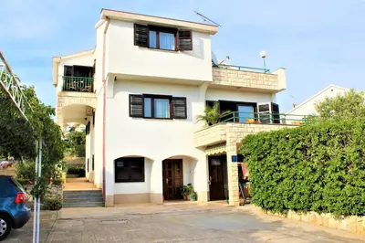 Zgrada u kojoj se nalazi apartman