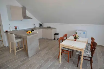 Kuhinja ili čajna kuhinja u objektu Apartment Mili Sea View Betina