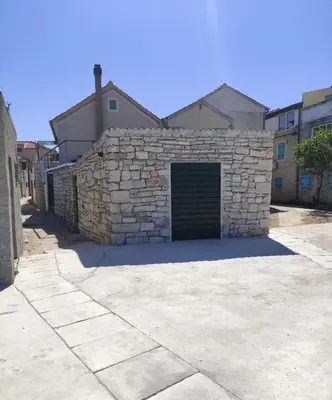 Zgrada u kojoj se nalazi apartman