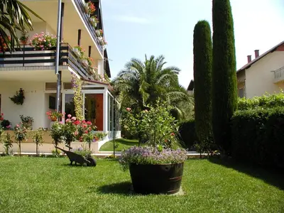 Vrt u objektu Room in Vodice with balcony, air conditioning, Wi-Fi (4826-3)