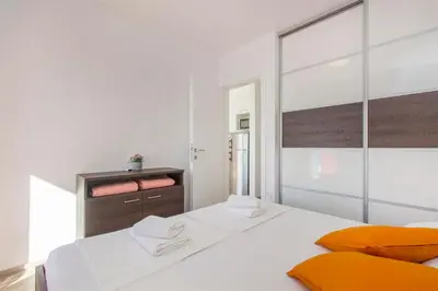 Krevet ili kreveti u jedinici u objektu Villa Top of Murter, one bedroom apartment 2