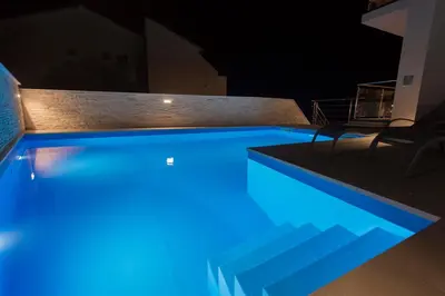 Bazen u objektu Villa Top of Murter, one bedroom apartment 2 ili u blizini