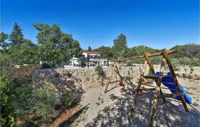 Dječje igralište u objektu Awesome Home In Sibenik