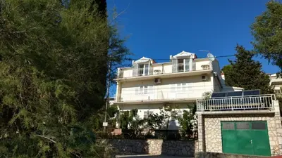 Zgrada u kojoj se nalazi apartman